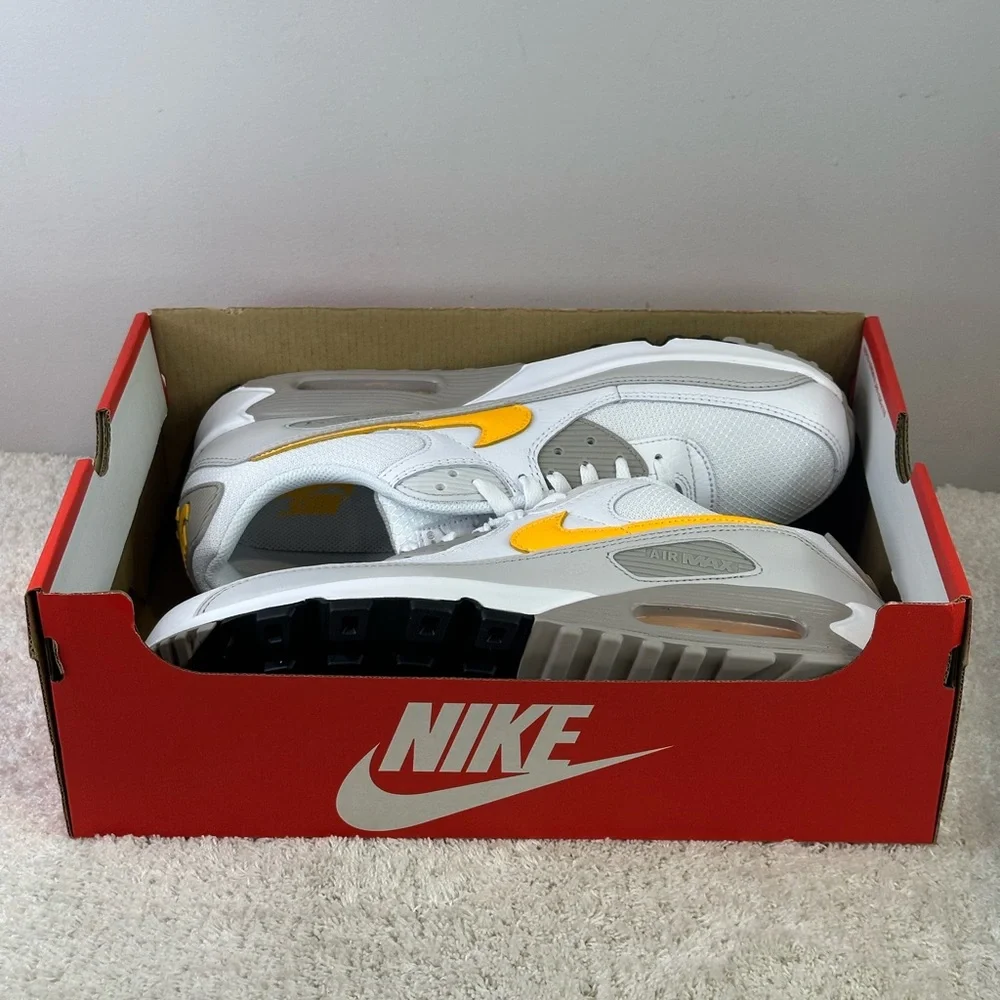 Nike Air Max 90 - Picture 11 of 13